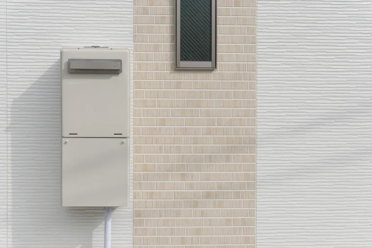 給湯器の交換費用は？工事費込みの相場・号数選び・機能選択・安くする方法をプロが解説！