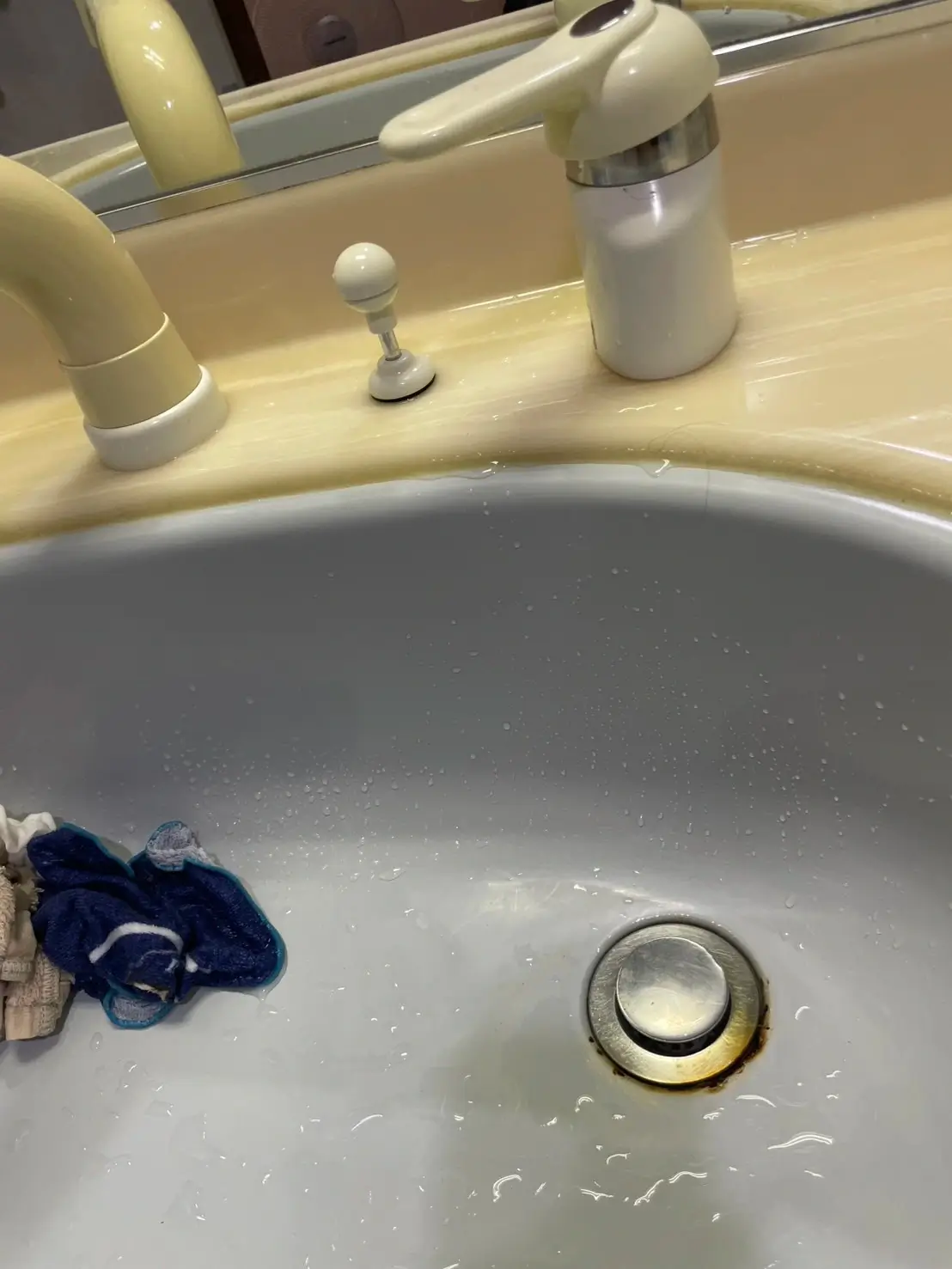 洗面台のびっしょり水漏れを蛇口修理で解決‐神戸市東灘区